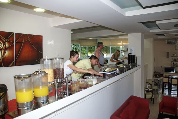 Dining 110 of 159