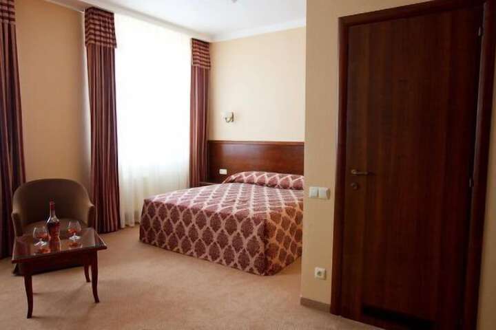 Room 7 of 52