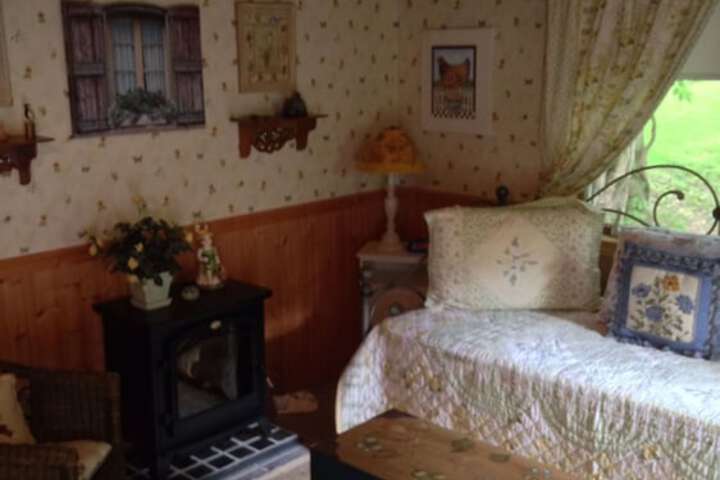 Room 15 of 43