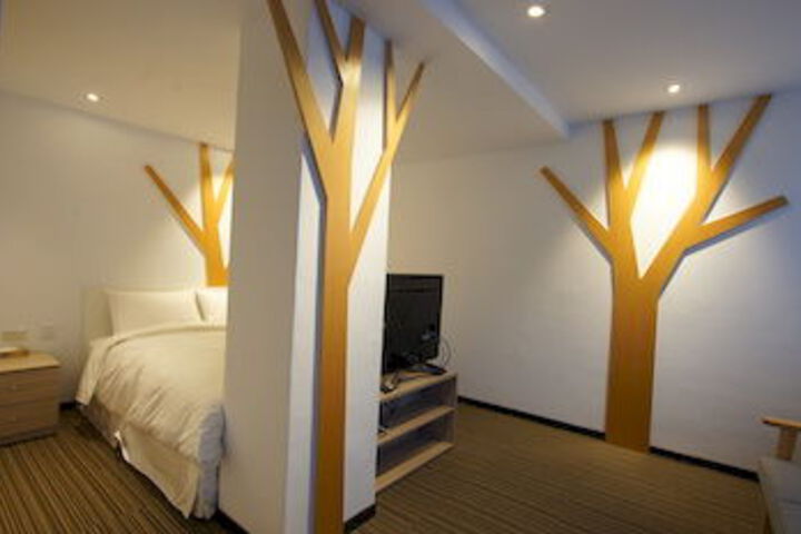 Room 20 of 65