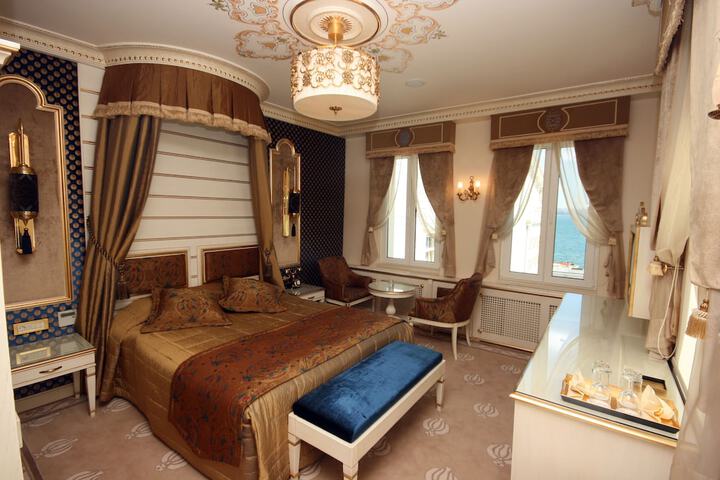 Room 8 of 58