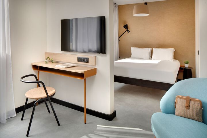 Room 9 of 21