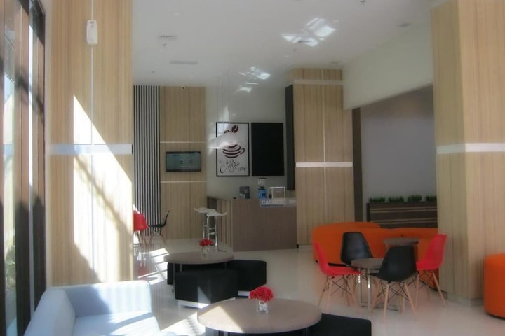 Hotel Interior 4 of 38
