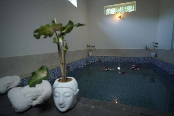 Spa 27 of 38