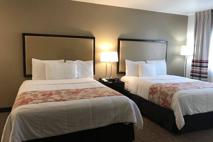 Room 3 of 28