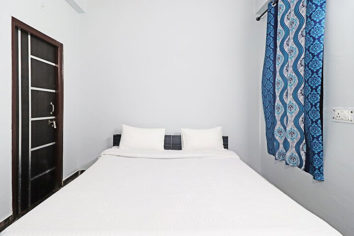 Room 16 of 25