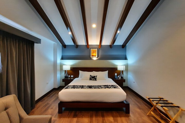 Room 38 of 103