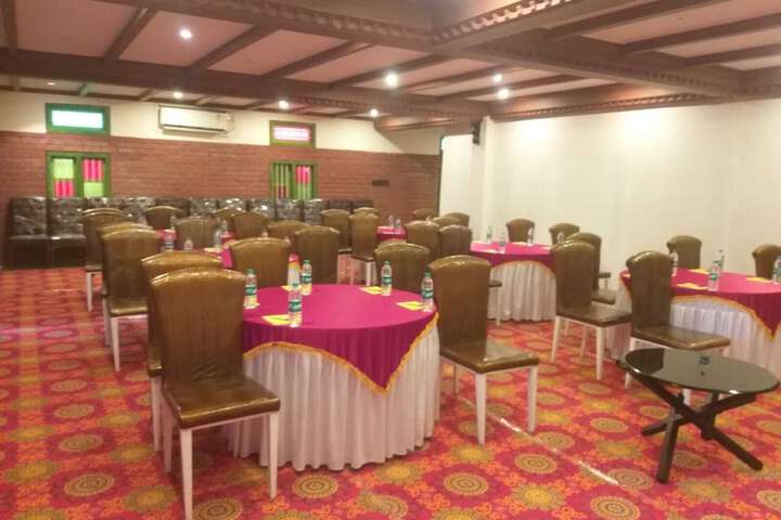 Ballroom/Hall 44 of 63
