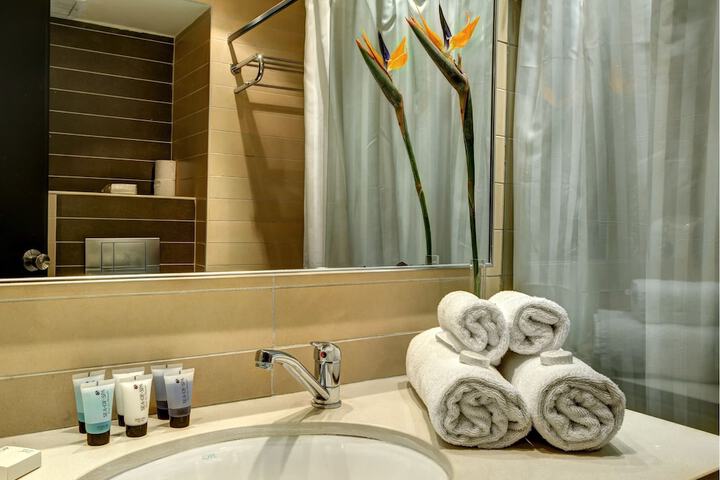 Room 21 of 56