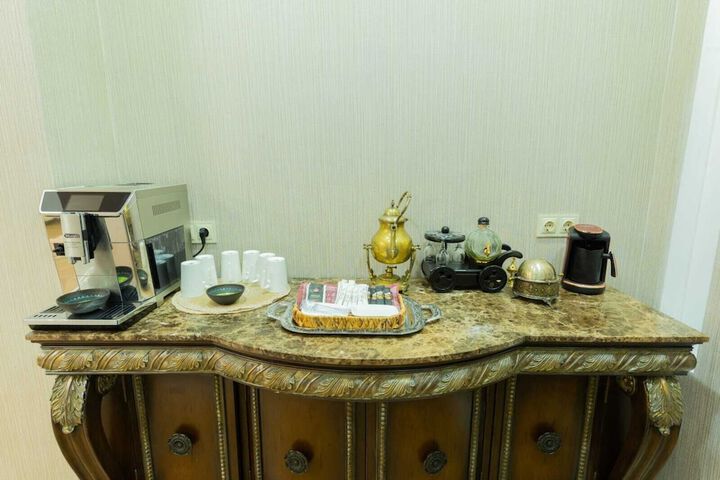 Breakfast/Coffee Service 19 of 20