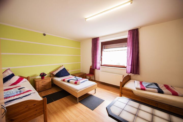 Room 3 of 22