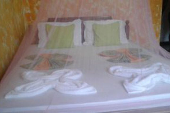 Room 8 of 20