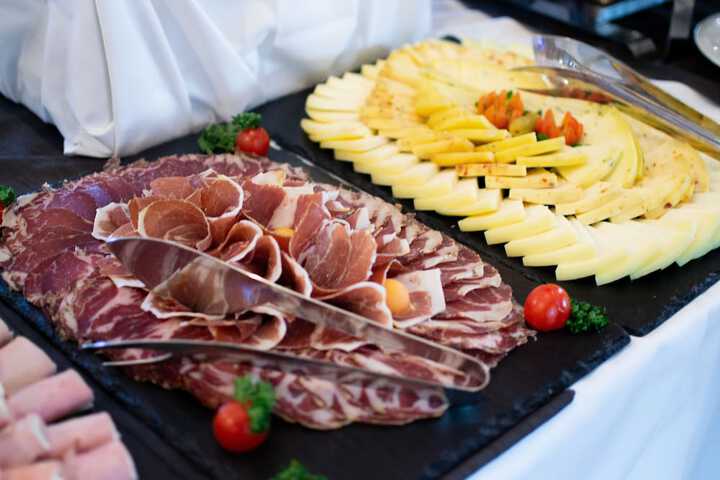 Dining 60 of 93