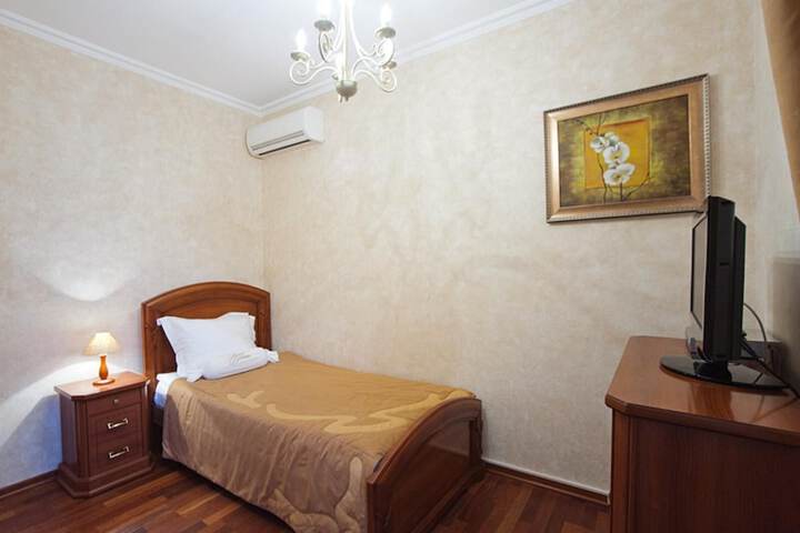 Room 17 of 68
