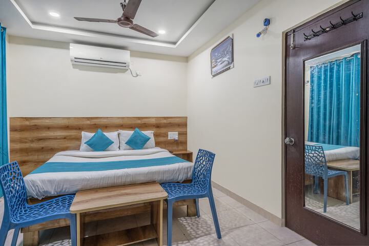 Room 5 of 14
