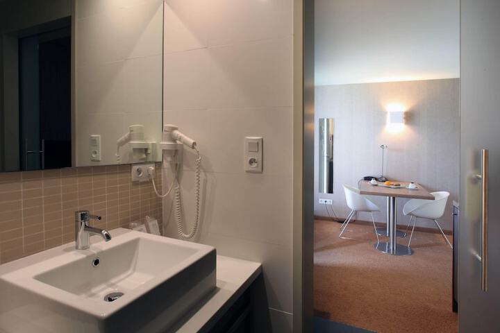 Room 20 of 41