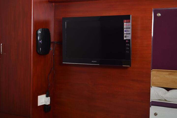 Room 11 of 29