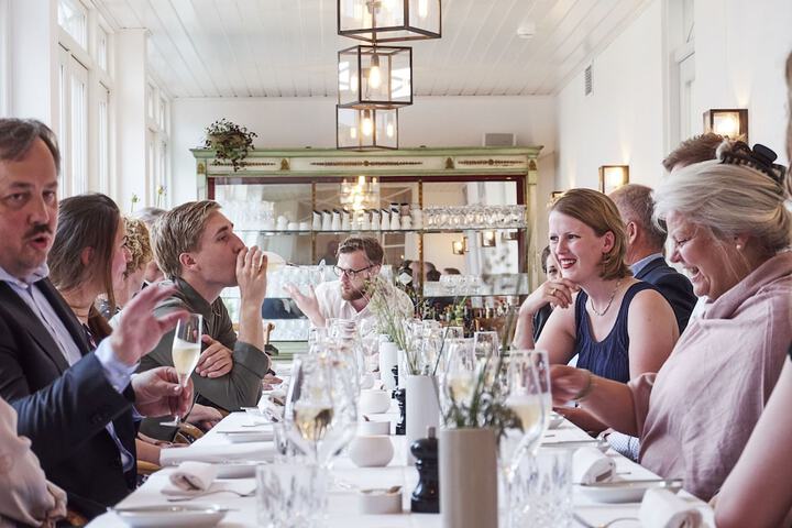 Dining 94 of 126