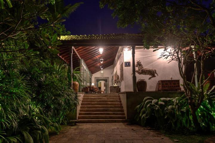 Hotel 8 of 23