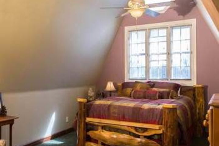 Room 2 of 26