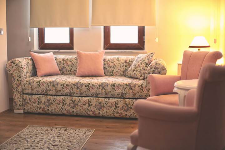Room 13 of 40