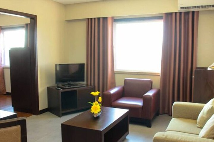 Room 7 of 70