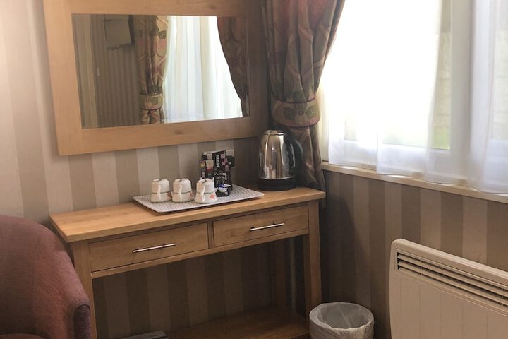 Room 22 of 100