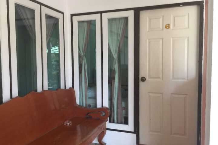 Room 18 of 79