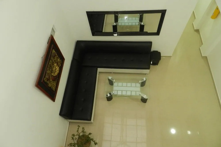 Room 8 of 8