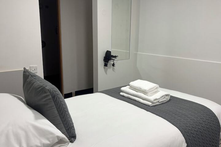 Room 44 of 83