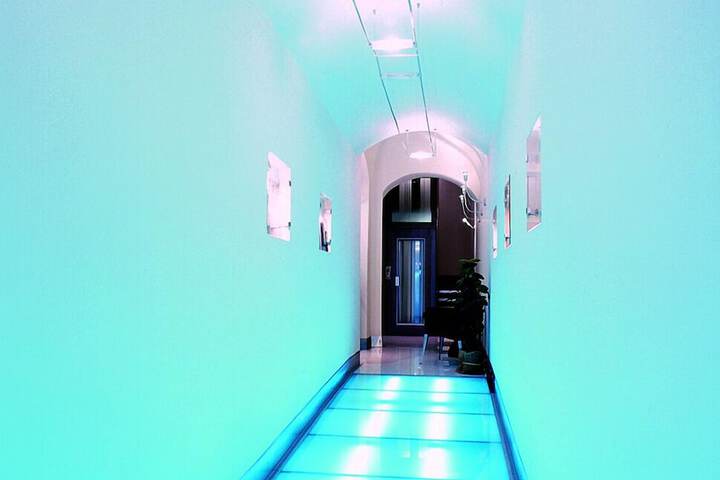 Ballroom/Hall 33 of 36