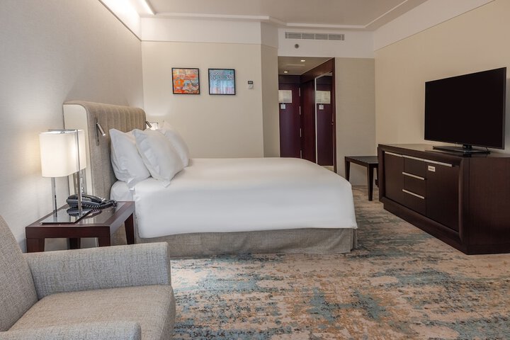 Room 19 of 172