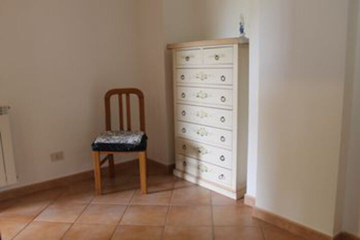 Room 83 of 256