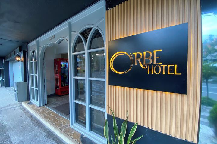 Hotel 82 of 87