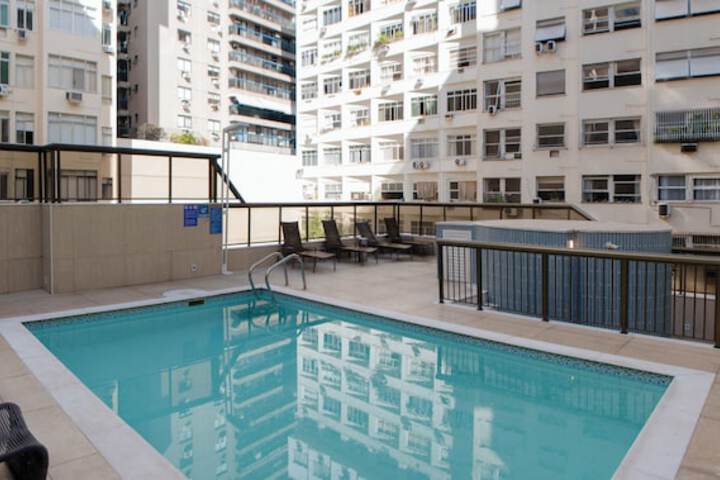 Pool 66 of 92