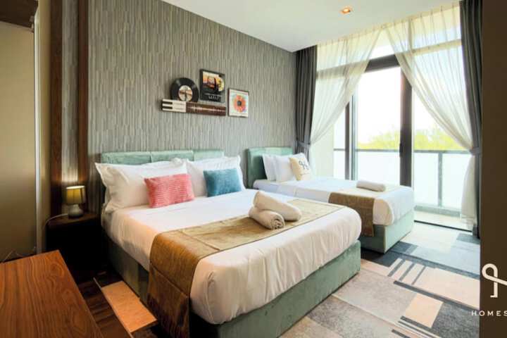 Room 70 of 326