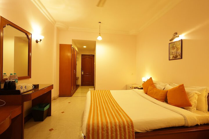 Room 14 of 73