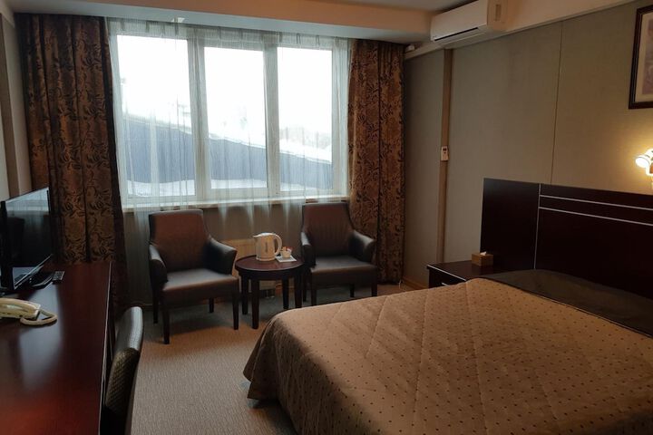 Room 9 of 56
