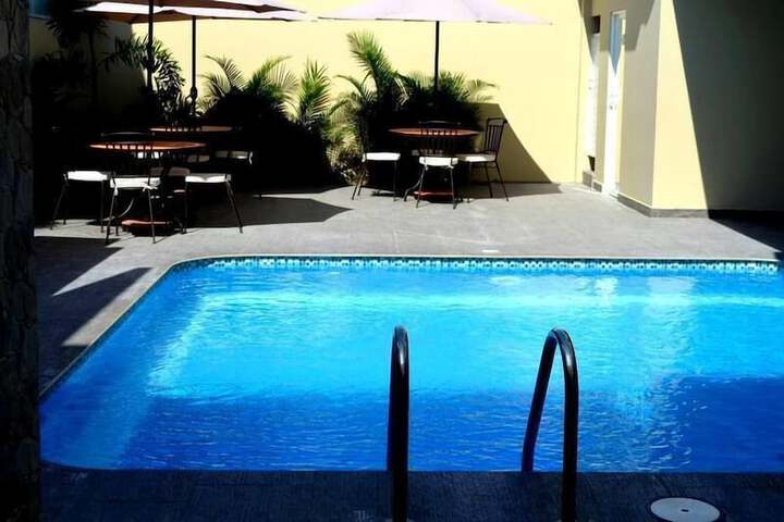 Pool 24 of 31