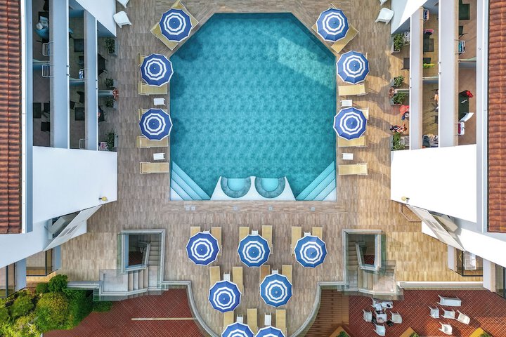 Pool 84 of 114