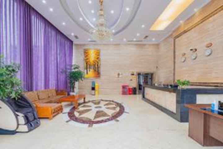 Xinhongjun Hotel (Shiling Chengdu University Branch)