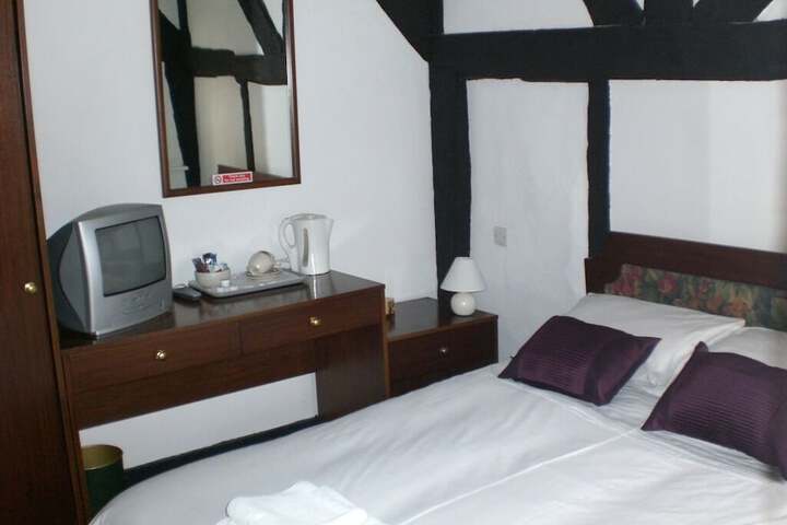 Room 2 of 11