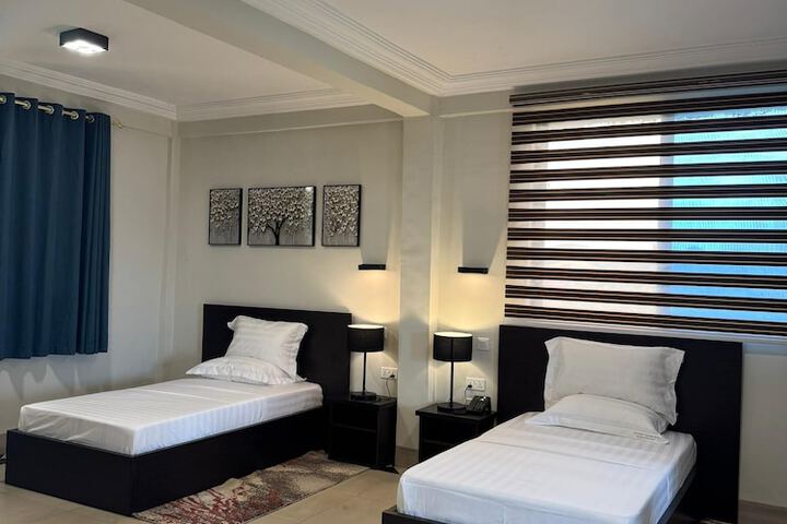 Room 4 of 29