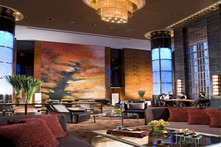 Lobby Photos