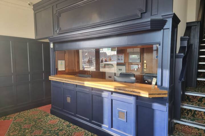 The Royal Oak Hotel