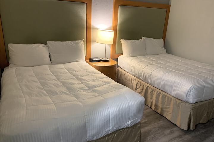 Room 9 of 36