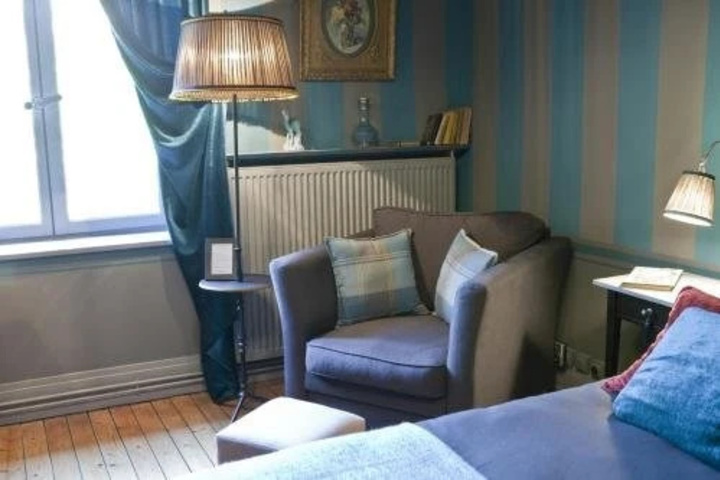 Room 3 of 3