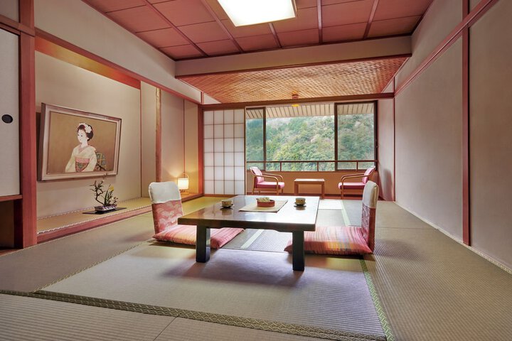Room 5 of 52