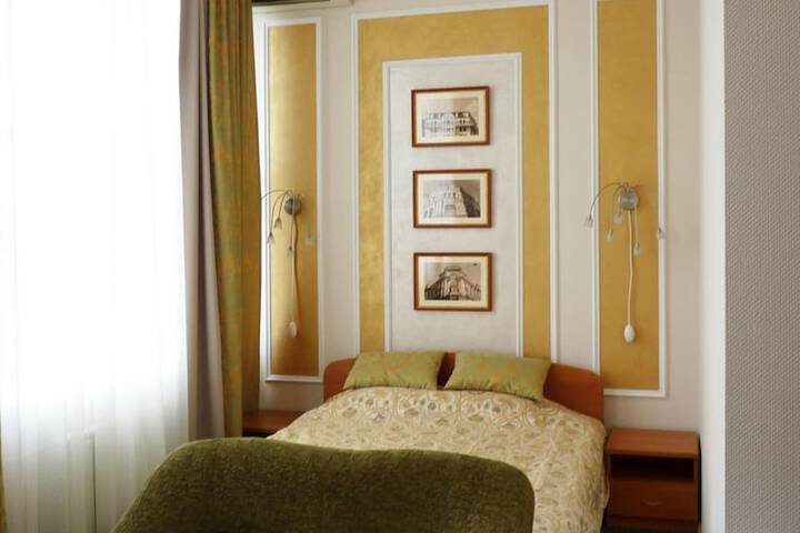 Room 19 of 43