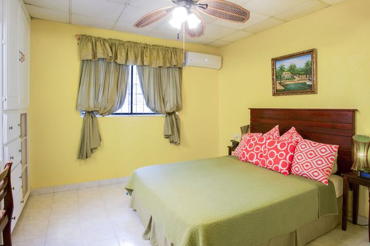 Room 6 of 47